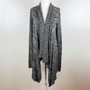 Alice + Olivia Wool Black and White Cardigan‎ Sz M Layers Fall Neutral Staple